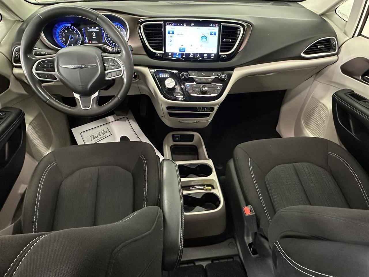 2024 Dodge Grand Caravan SXT - POWER DOORS/QUADS/DUAL AC/NAVI/1 OWNER LEASE RETURN! Photo
