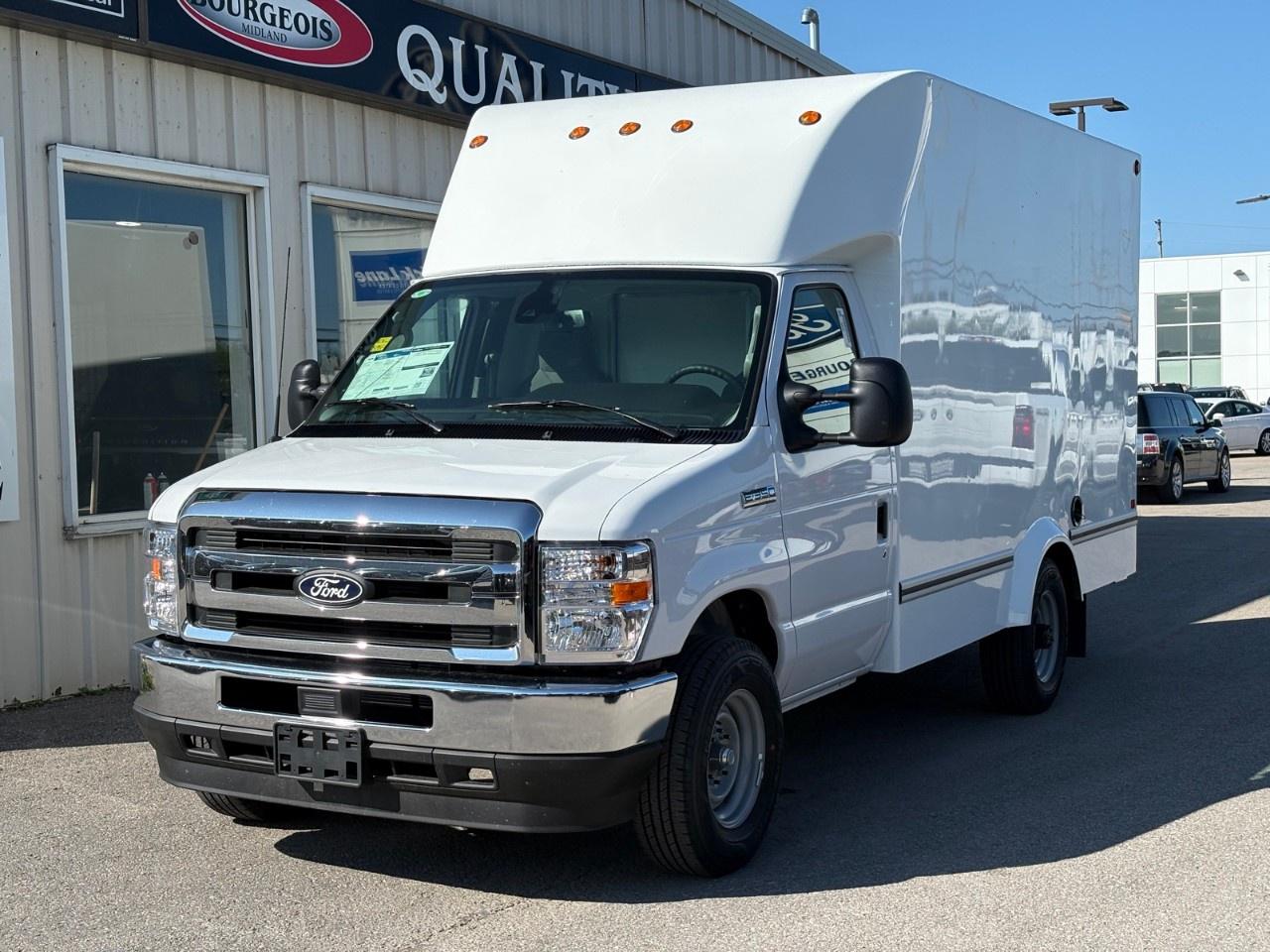 2027 Ford E-Series Cutaway E-350 SRW 138" WB Photo