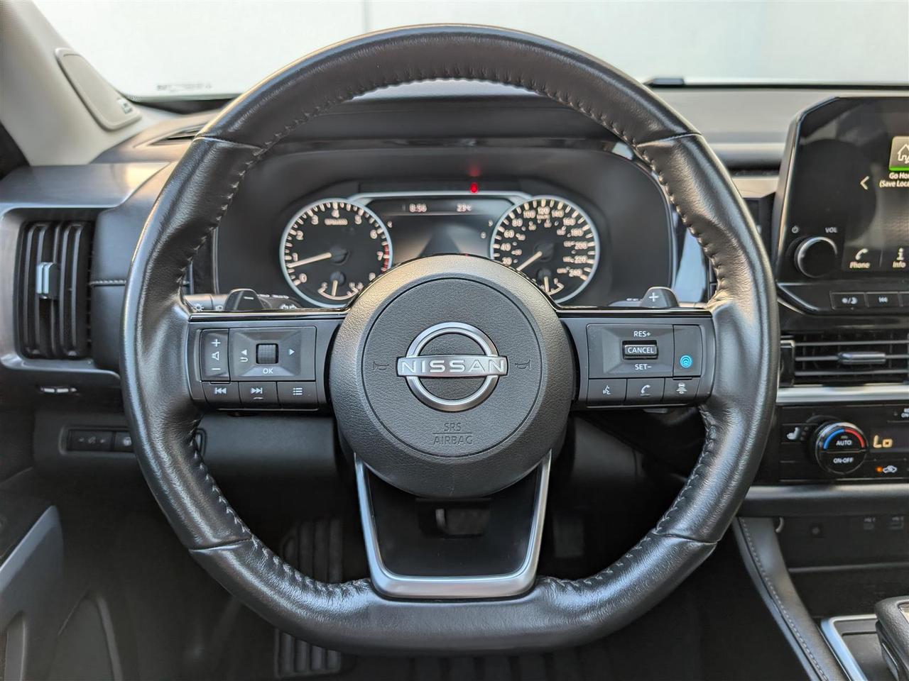 2024 Nissan Pathfinder SL 4WD - 8 PASS - PANO ROOF - NAVI - TECH FEATS Photo