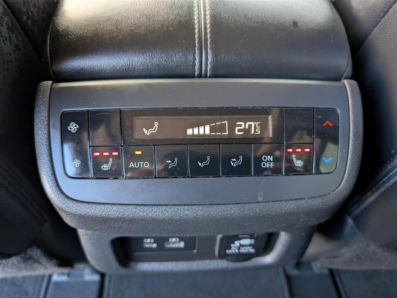 2024 Nissan Pathfinder SL 4WD - 8 PASS - PANO ROOF - NAVI - TECH FEATS Photo