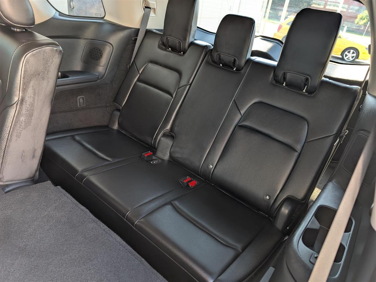 2024 Nissan Pathfinder SL 4WD - 8 PASS - PANO ROOF - NAVI - TECH FEATS Photo