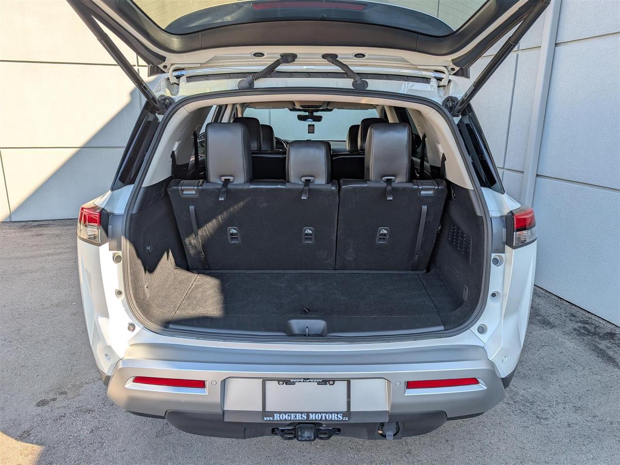 2024 Nissan Pathfinder SL 4WD - 8 PASS - PANO ROOF - NAVI - TECH FEATS Photo