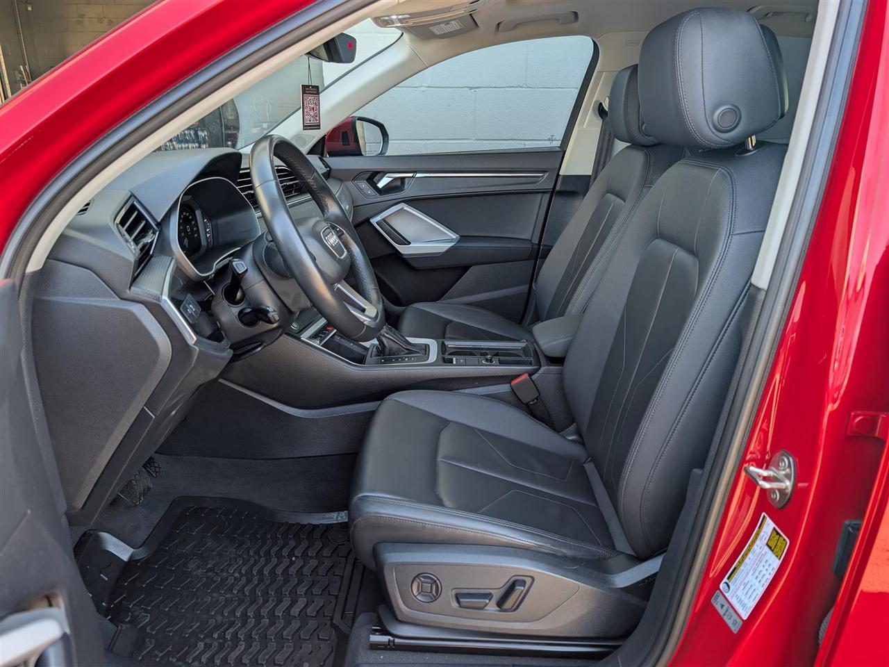 2023 Audi Q3 QTRO S-LINE -  PANO ROOF - LEATHER - TECH FEATS Photo