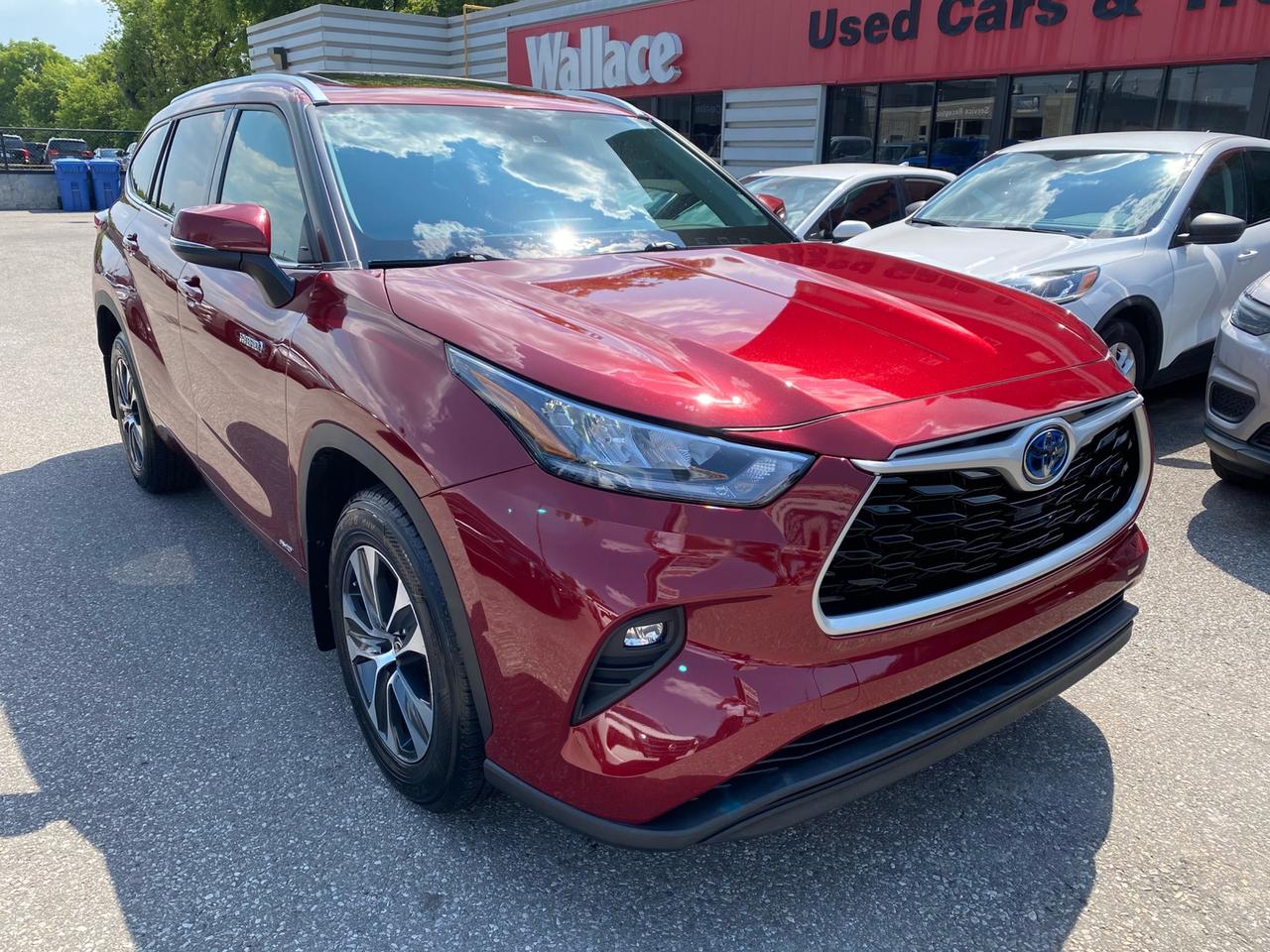 Used 2021 Toyota Highlander HYBRID XLE | HyBrid | AWD | Sunroof 8 Passenger for sale in Ottawa, ON