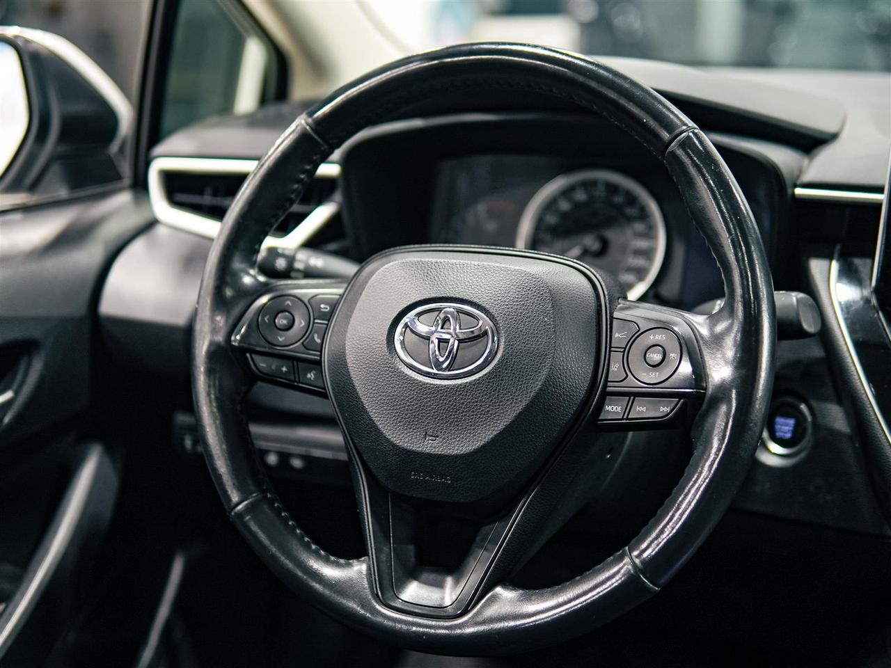 2021 Toyota Corolla LE | UPGRADE | SUNROOF | NO ACCIDENTS Photo