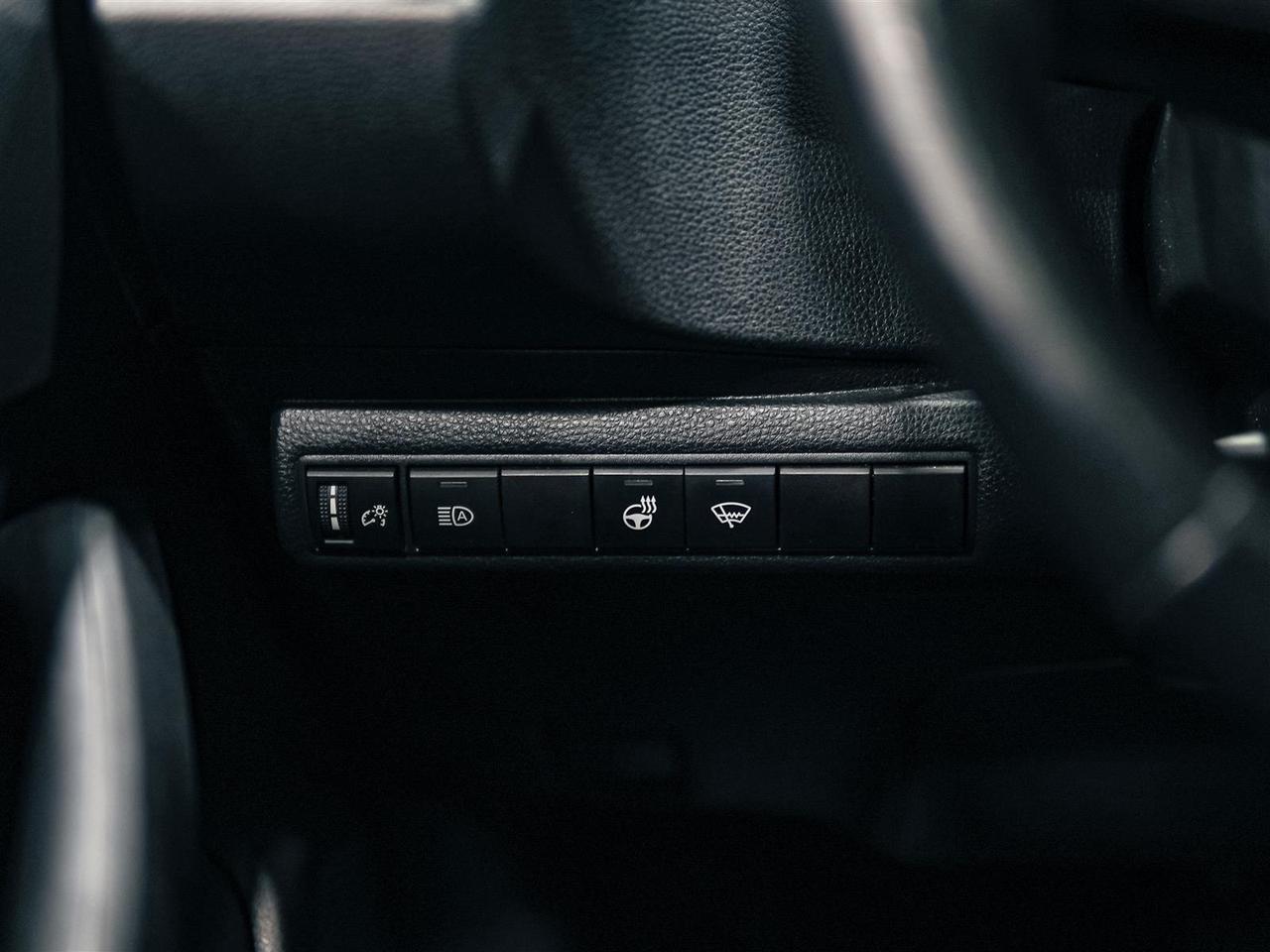 2021 Toyota Corolla LE | UPGRADE | SUNROOF | NO ACCIDENTS Photo