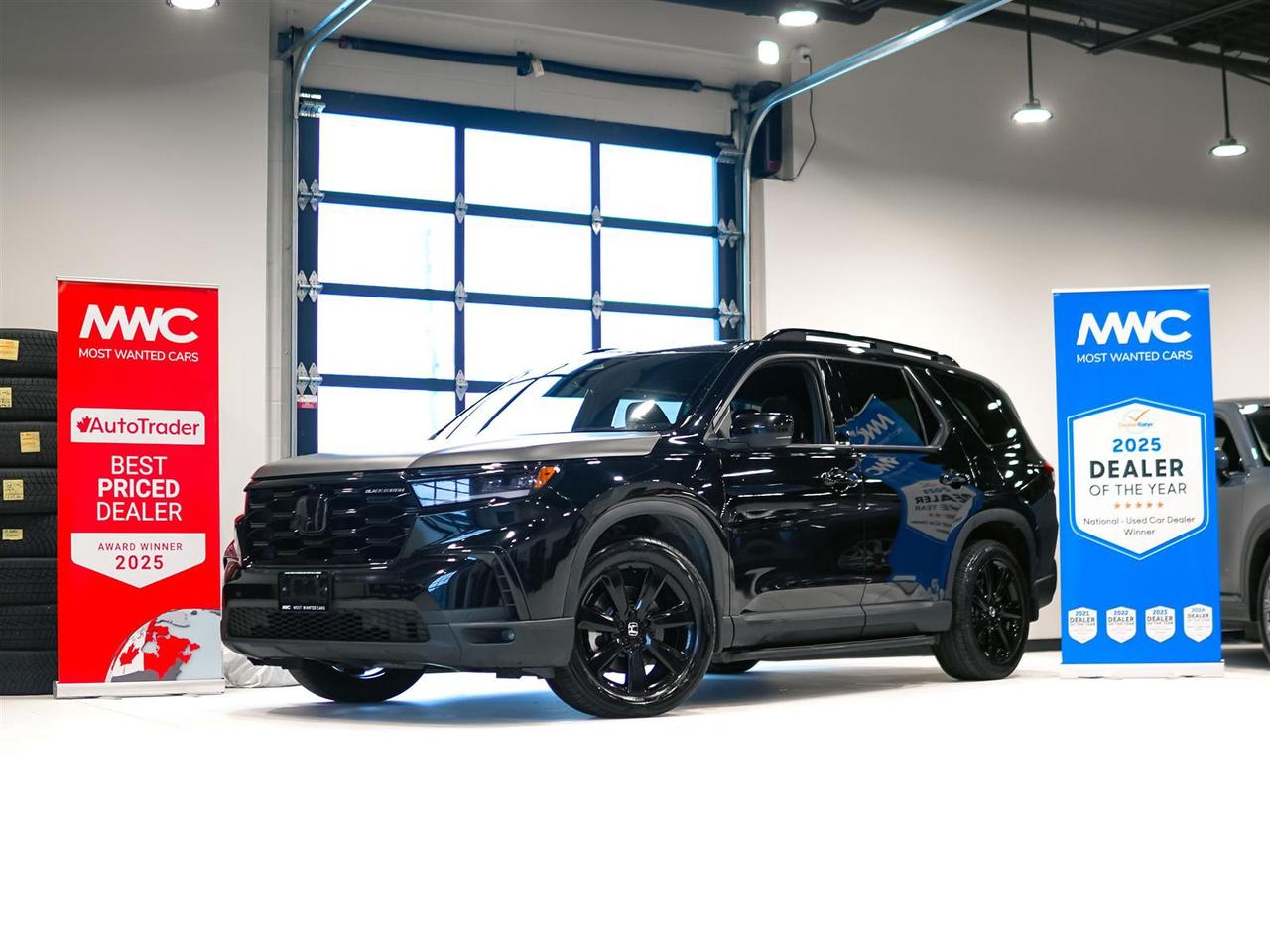 2023 Honda Pilot BLACK EDITION AWD | LEATHER | 8 PASS | NO ACCIDENTS Photo0