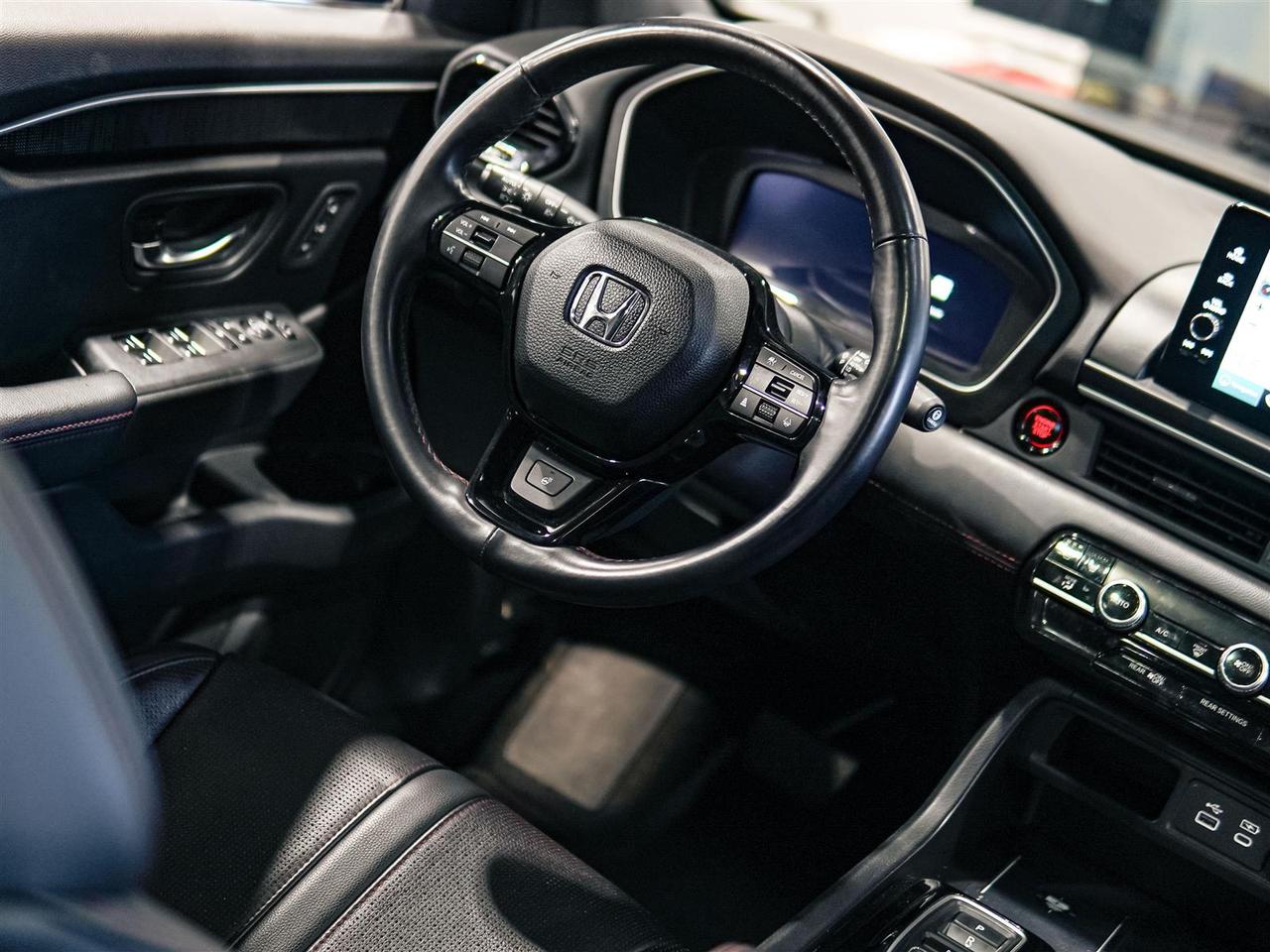 2023 Honda Pilot BLACK EDITION AWD | LEATHER | 8 PASS | NO ACCIDENTS Photo