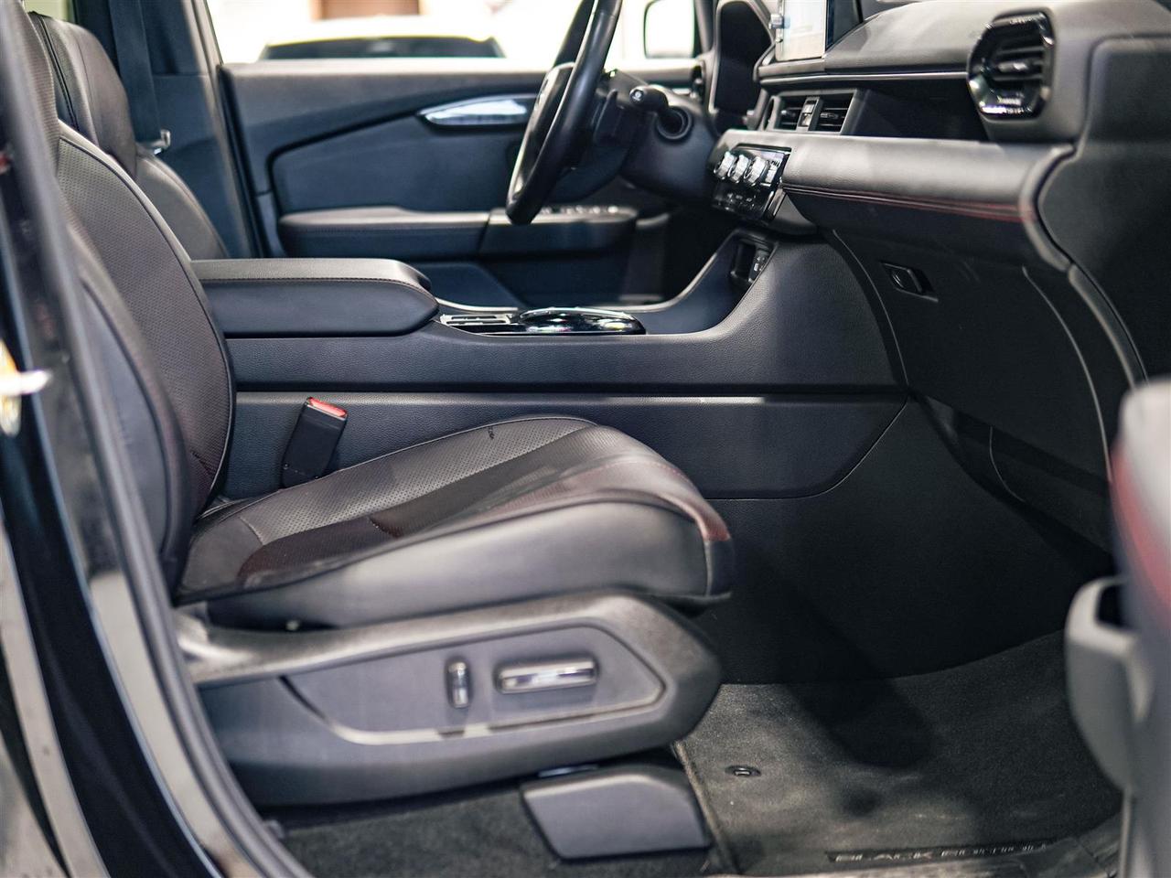 2023 Honda Pilot BLACK EDITION AWD | LEATHER | 8 PASS | NO ACCIDENTS Photo