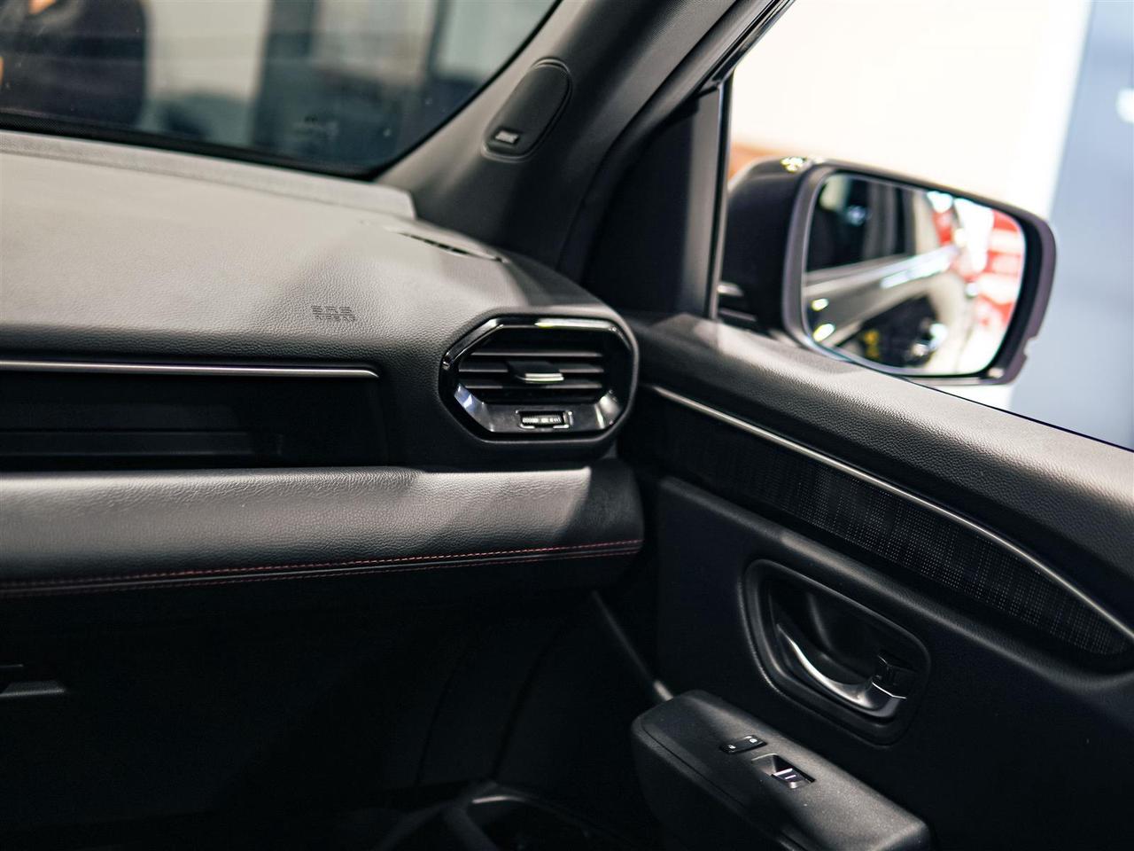 2023 Honda Pilot BLACK EDITION AWD | LEATHER | 8 PASS | NO ACCIDENTS Photo