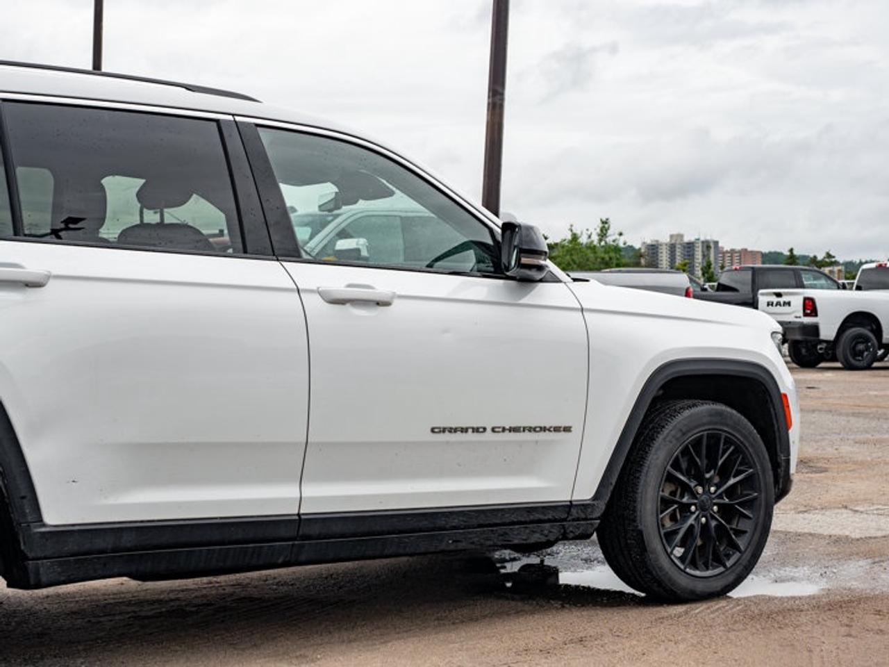 2021 Jeep Grand Cherokee L Limited Photo