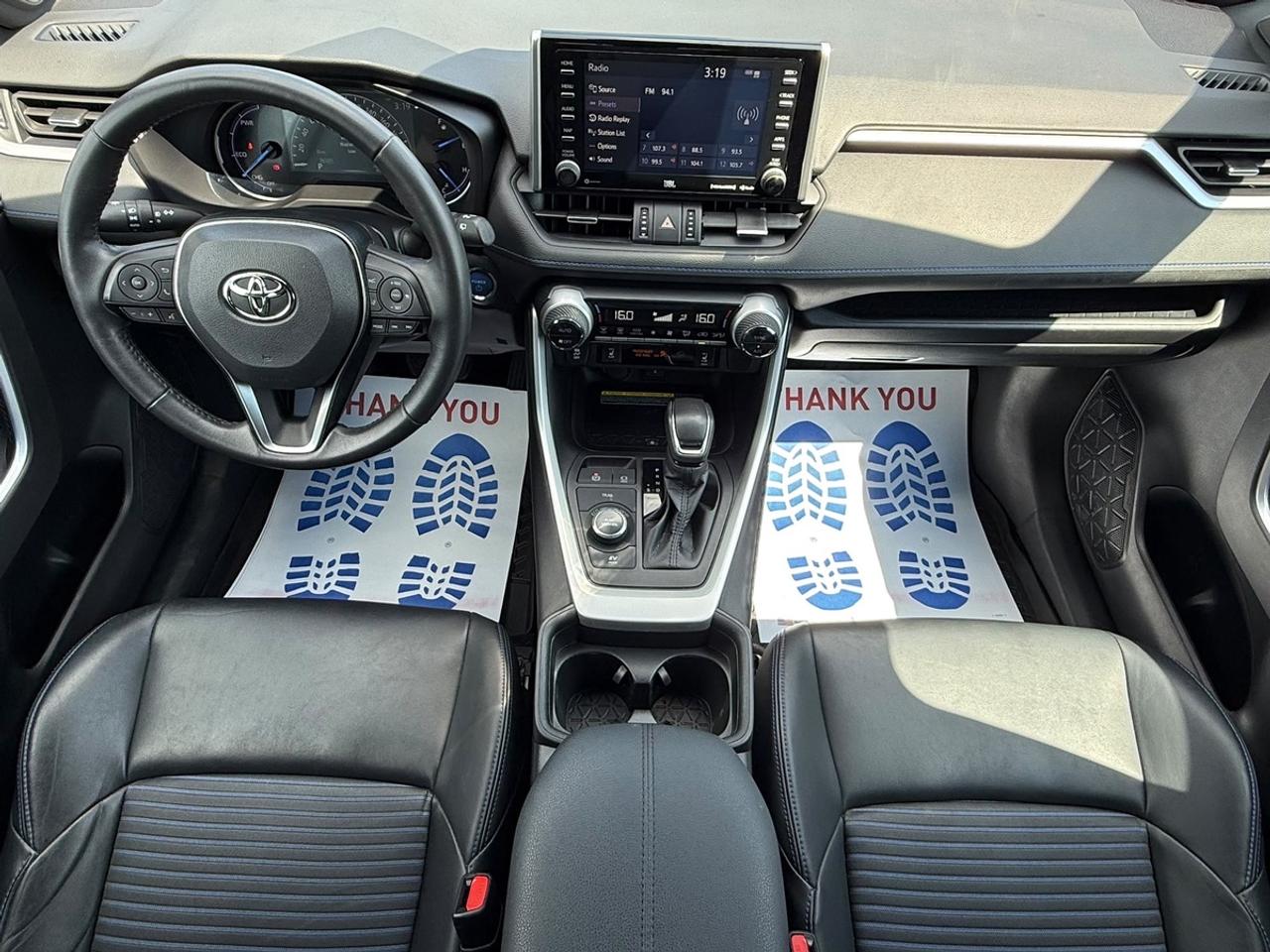 2020 Toyota RAV4 XLE Photo