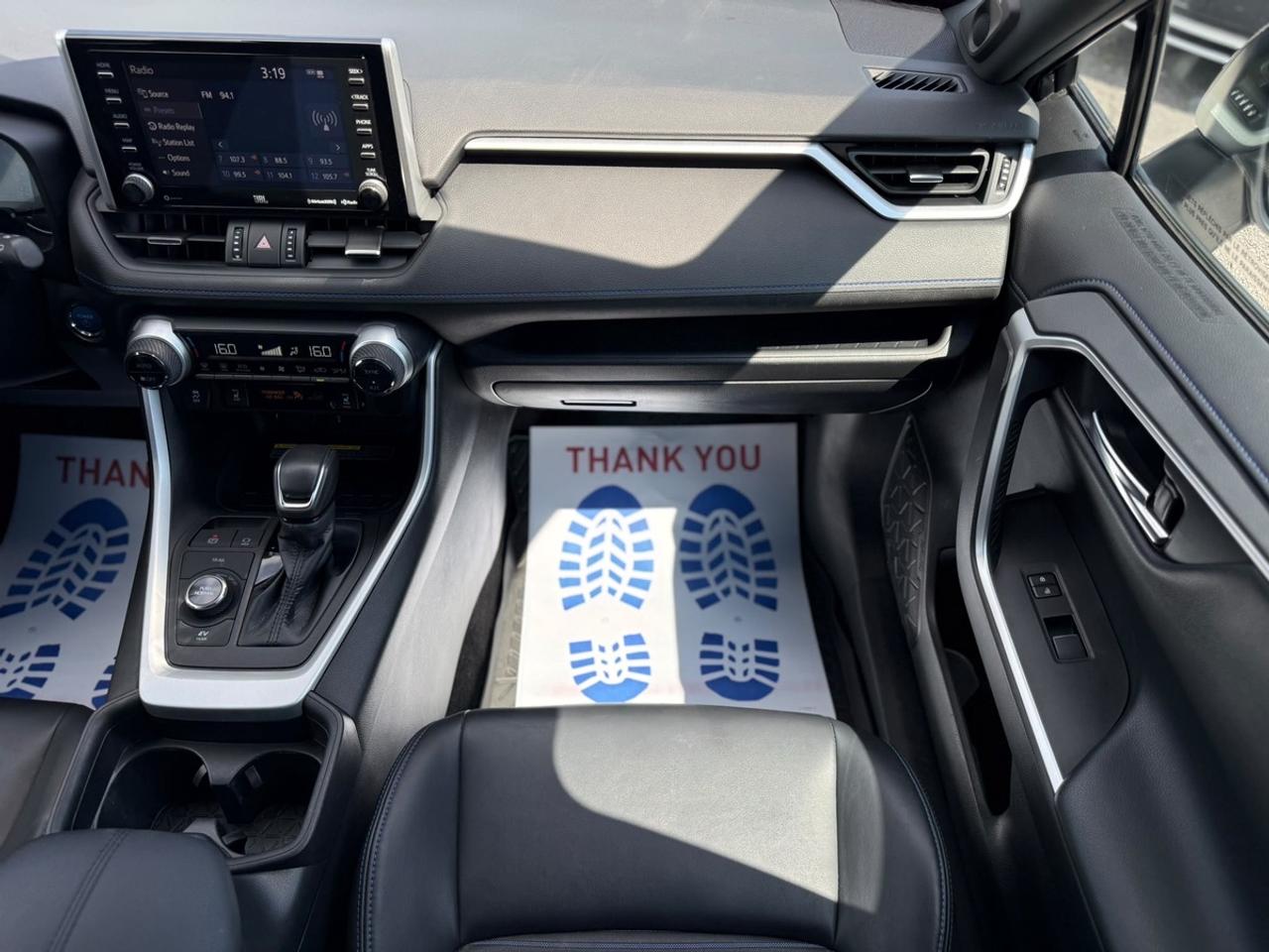 2020 Toyota RAV4 XLE Photo