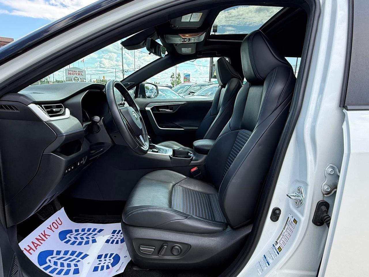 2020 Toyota RAV4 XLE Photo