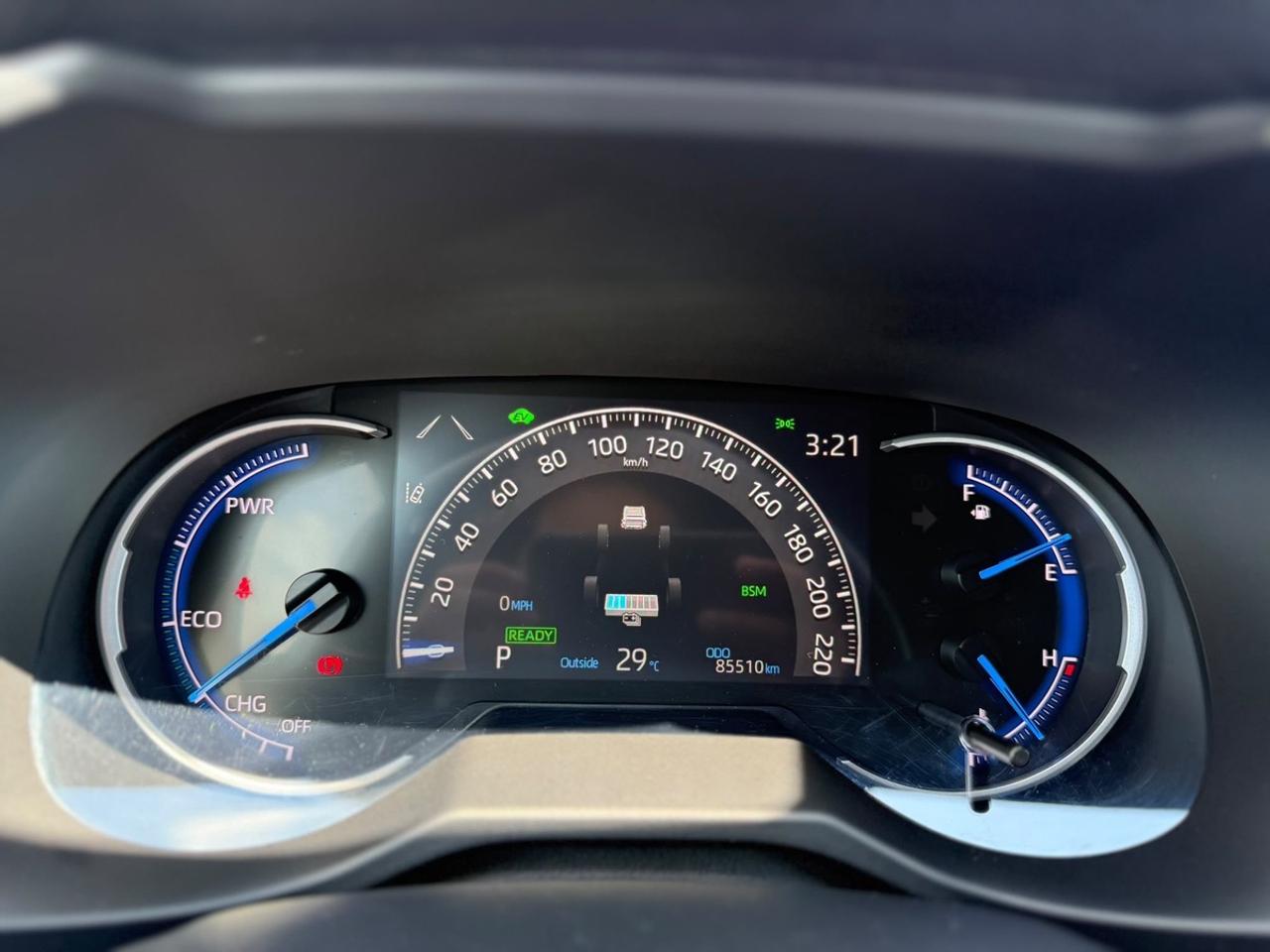 2020 Toyota RAV4 XLE Photo
