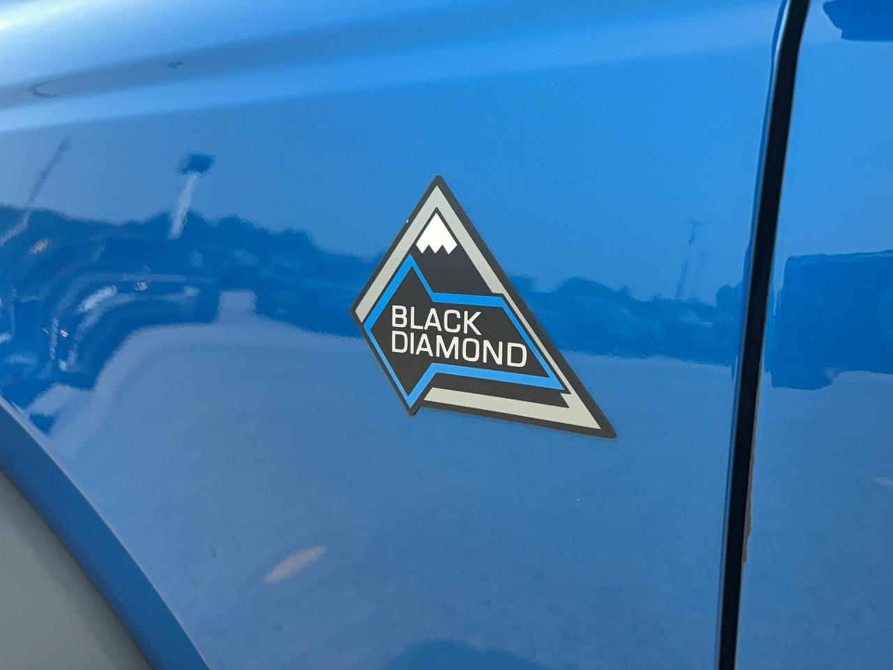 2022 Ford Bronco BLACK DIAMOND! HARD TOP! HEATED SEATS, 2-DOOR! Photo