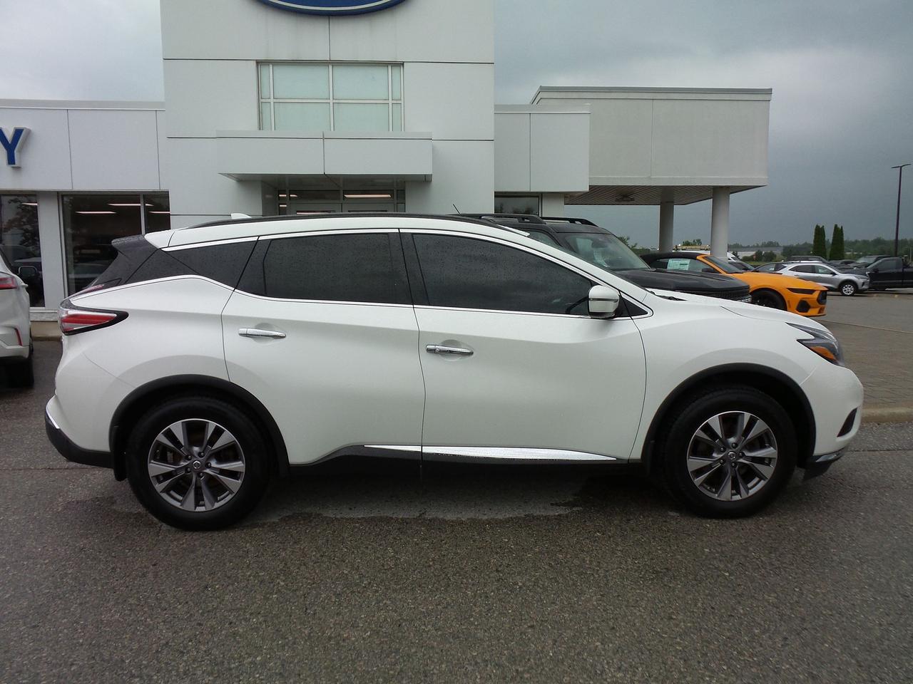 2018 Nissan Murano SV, AWD, MOONROOF, HEATED SEATS, AS TRADED! Photo4