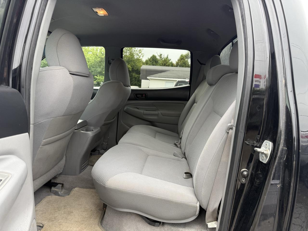 2011 Toyota Tacoma 4WD DoubleCab V6 Auto Photo