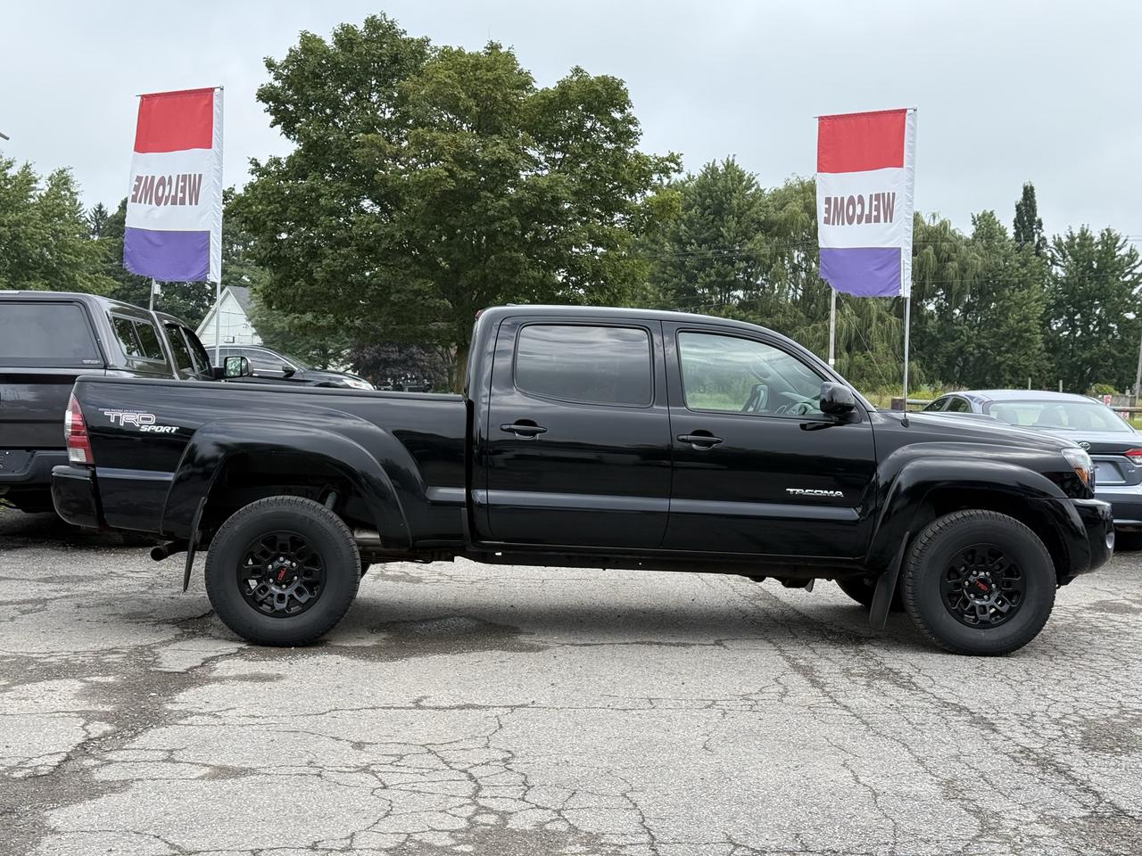 2011 Toyota Tacoma 4WD DoubleCab V6 Auto Photo5