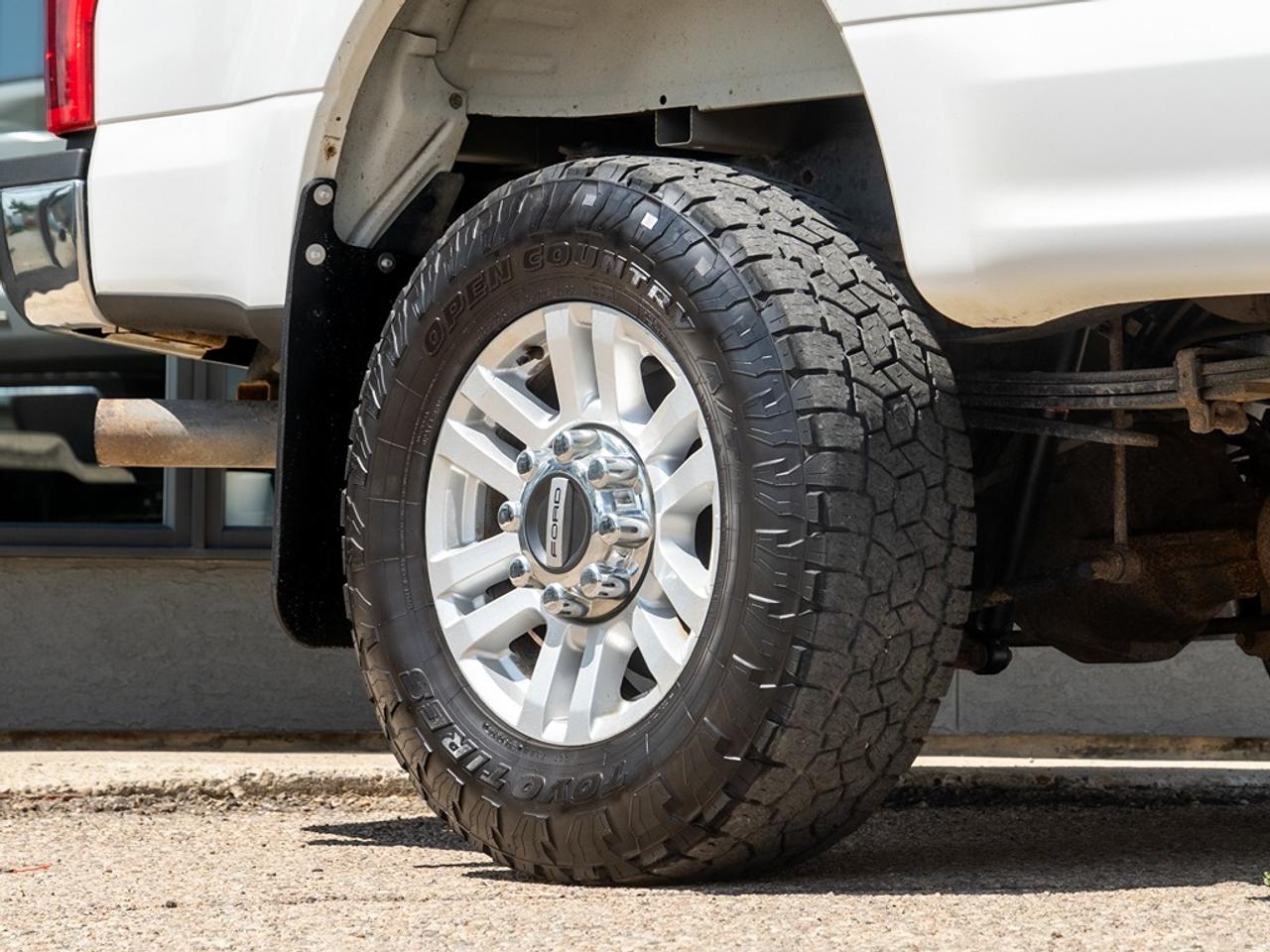 2019 Ford SUPER DUTY F-350 SRW XLT 4WD SuperCab 8' Box Photo23