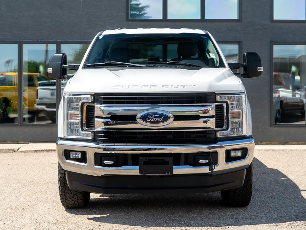 2019 Ford SUPER DUTY F-350 SRW XLT 4WD SuperCab 8' Box Photo22