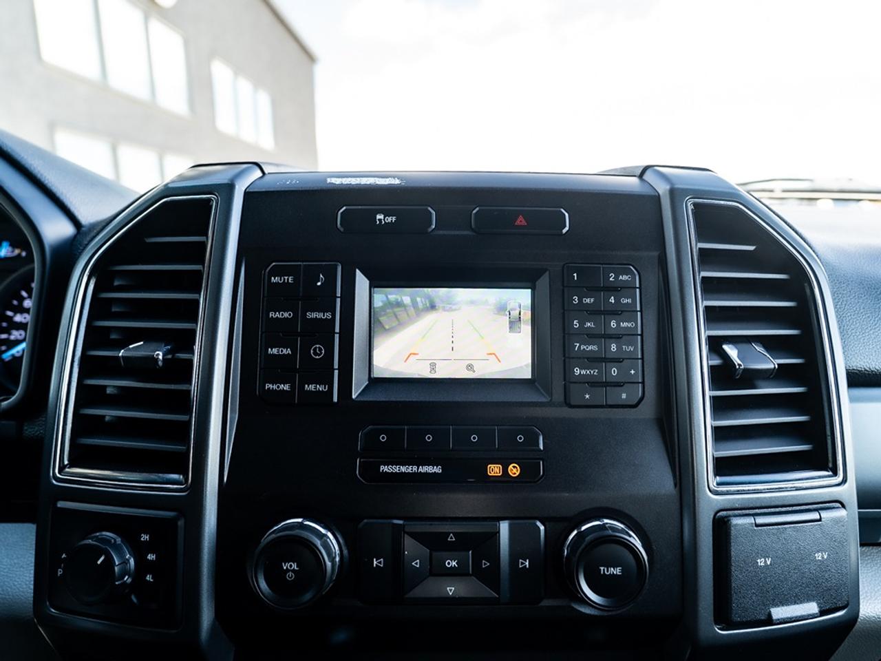 2019 Ford SUPER DUTY F-350 SRW XLT 4WD SuperCab 8' Box Photo13