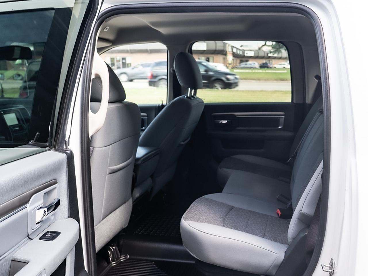 2017 RAM 2500 SLT Photo17