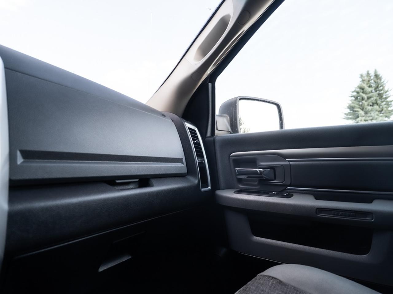 2017 RAM 2500 SLT Photo36