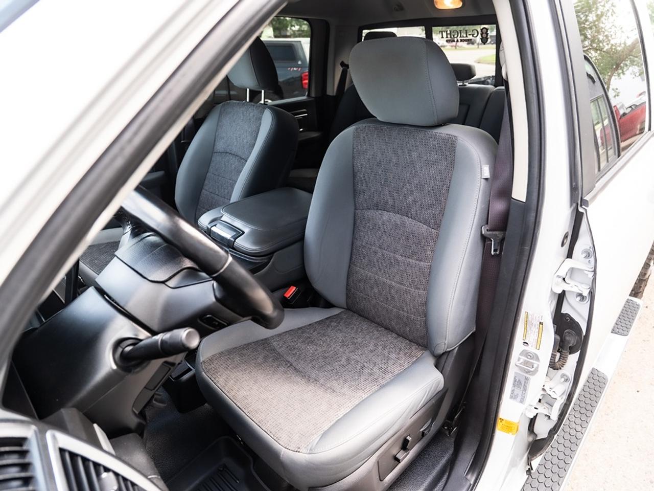 2017 RAM 2500 SLT Photo40