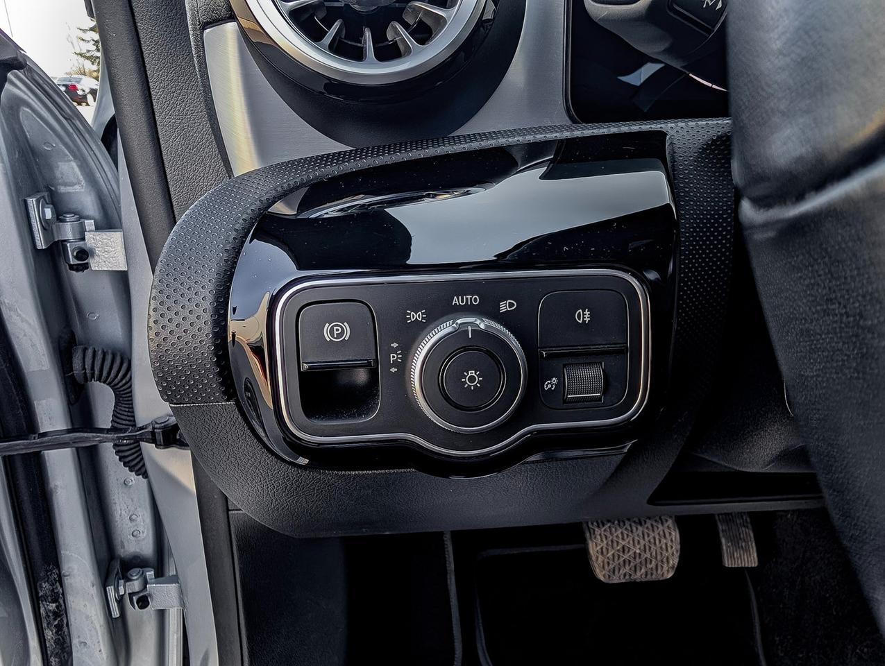 2025 Mercedes-Benz CLA-Class 250 Photo