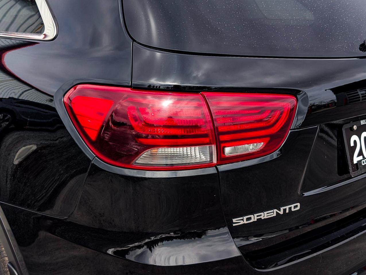 2020 Kia Sorento 2.4L LX Photo