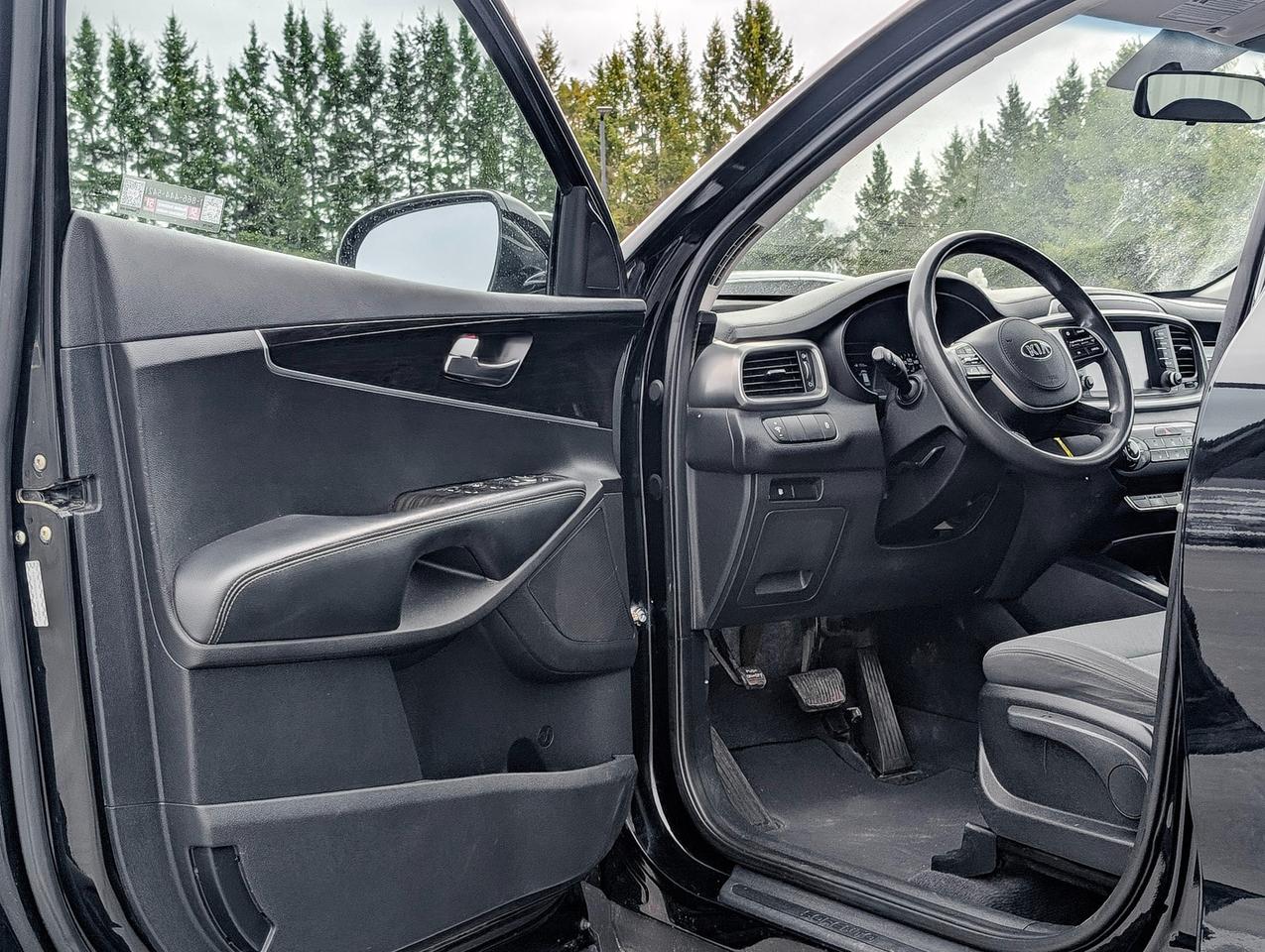 2020 Kia Sorento 2.4L LX Photo