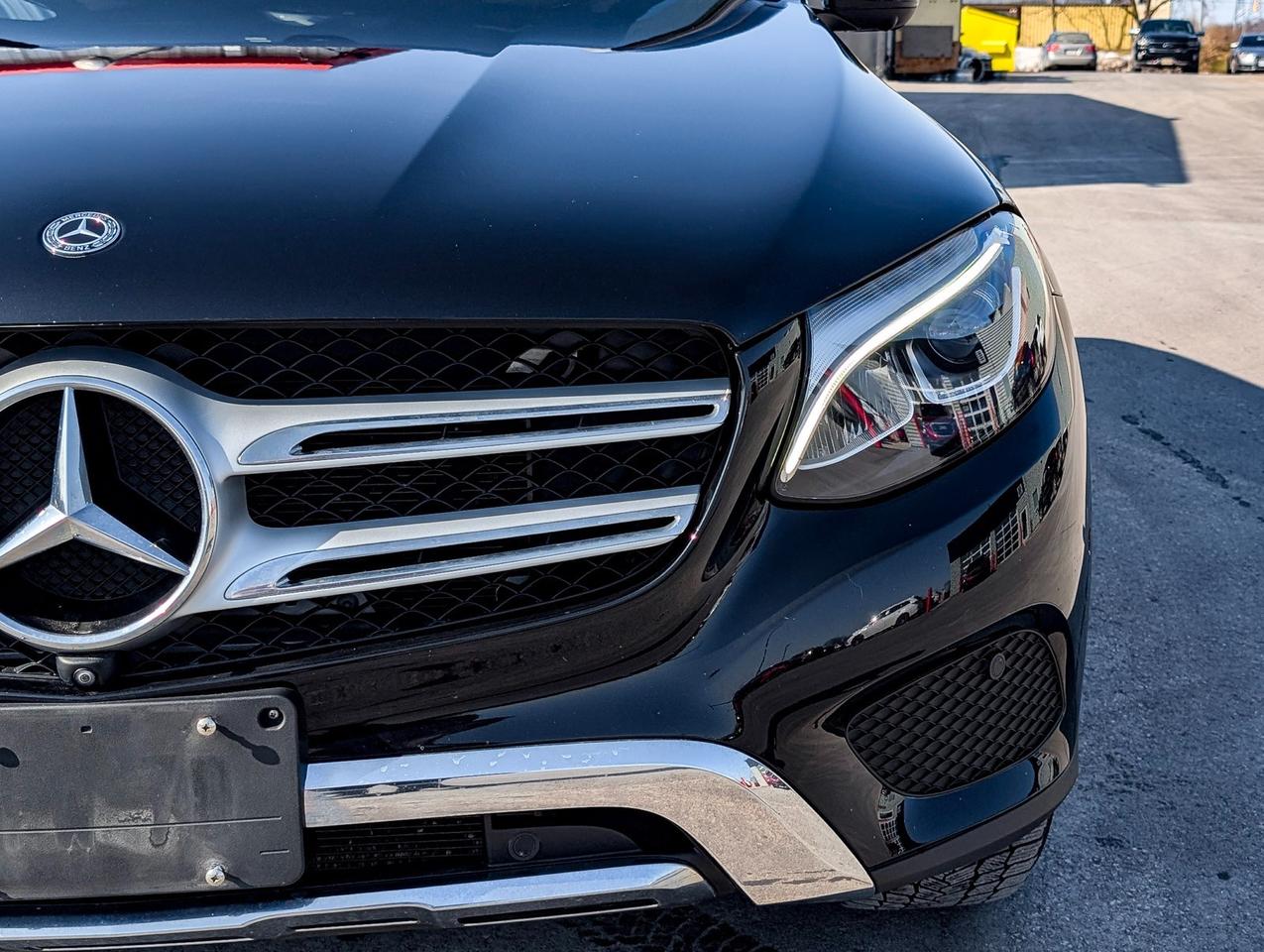 2019 Mercedes GLC 300 Photo