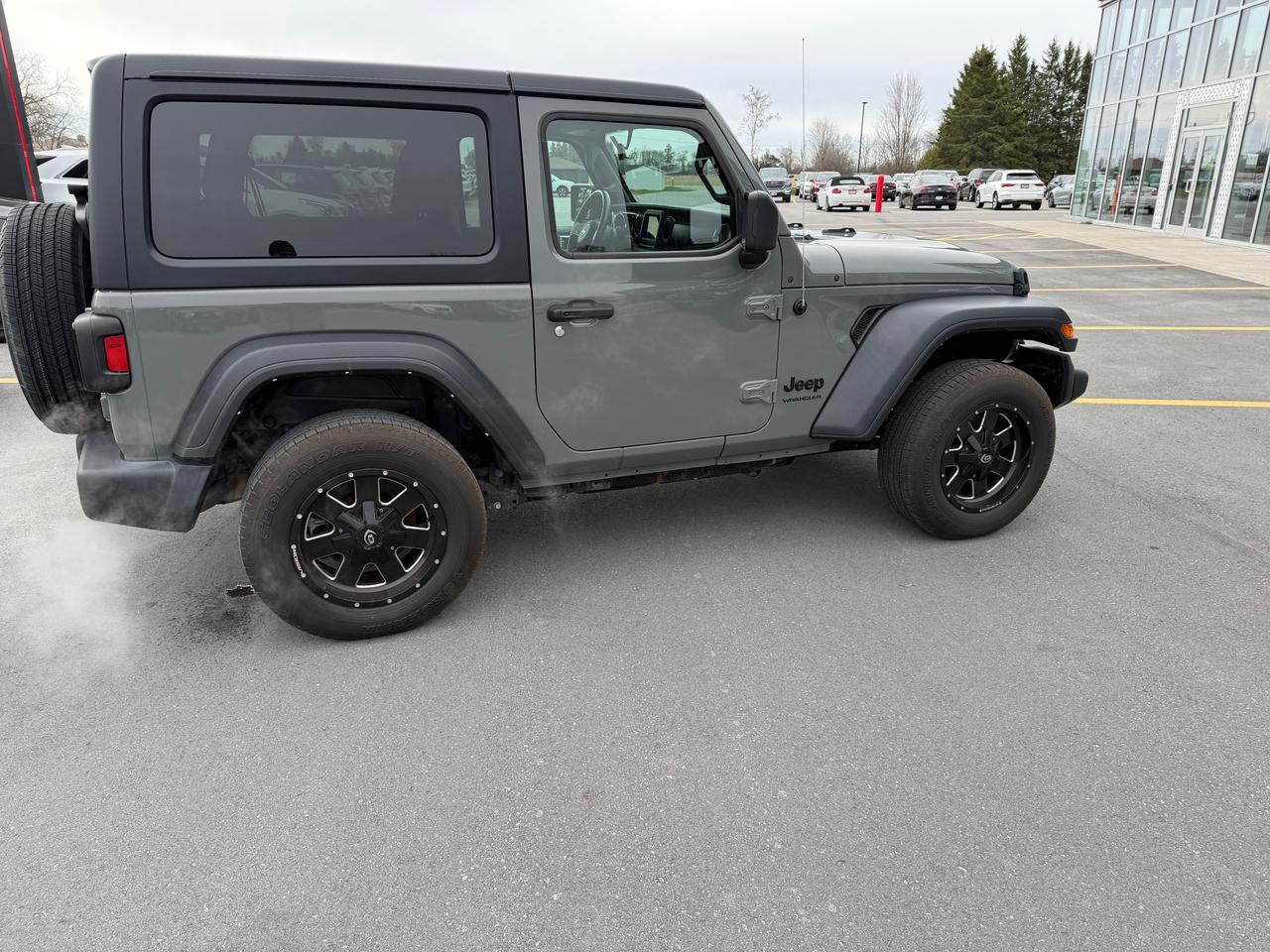 2022 Jeep Wrangler SPORT Photo