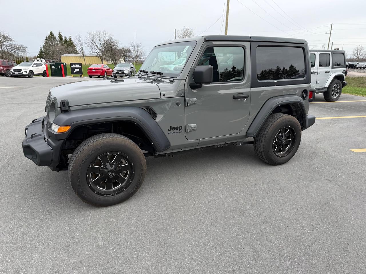 2022 Jeep Wrangler SPORT Photo0