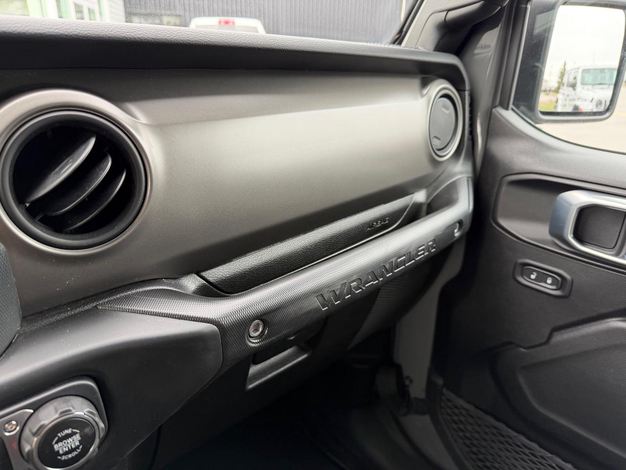 2022 Jeep Wrangler SPORT Photo