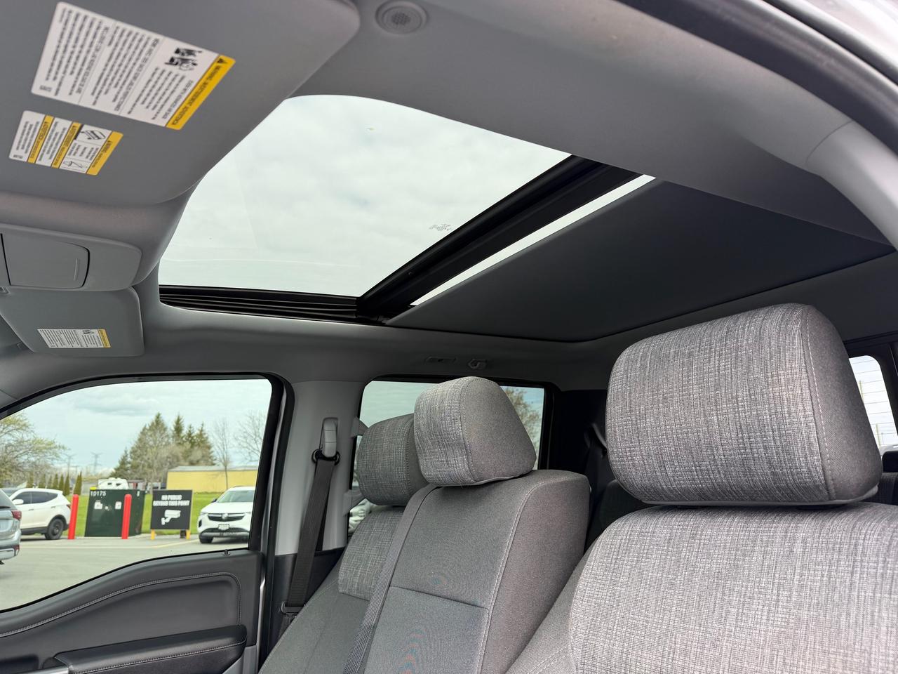 2022 Ford F-150 XLT Photo