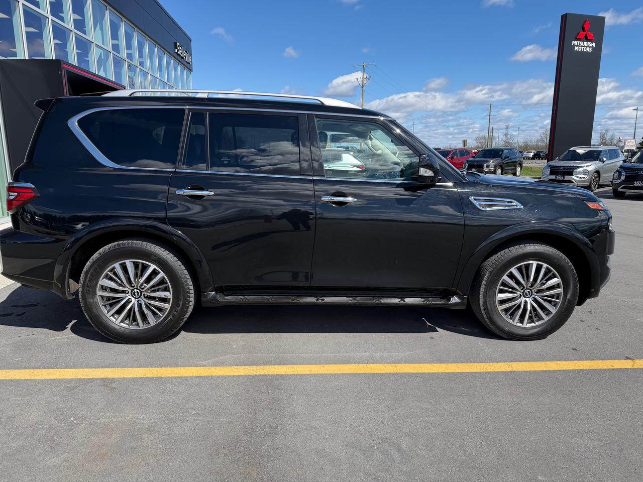 2024 Nissan Armada SL Photo3