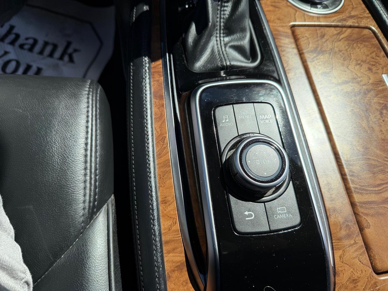 2024 Nissan Armada SL Photo