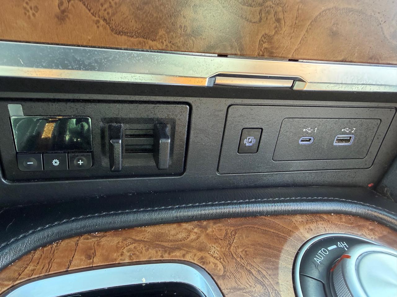2024 Nissan Armada SL Photo