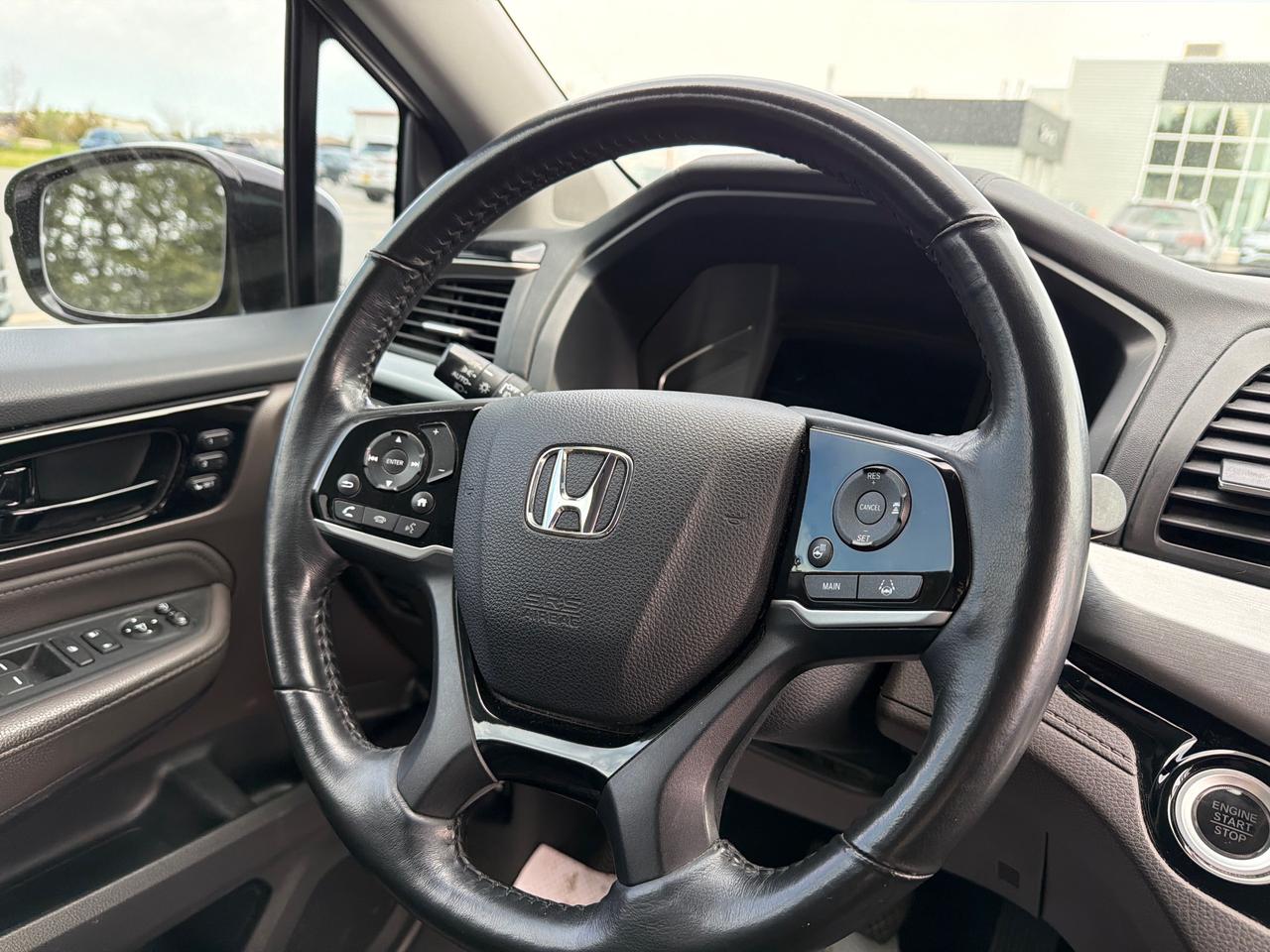 2018 Honda Odyssey Touring Photo