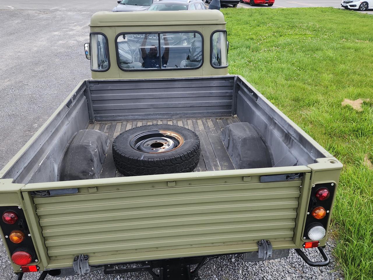 2001 Land Rover Defender TD5 Photo