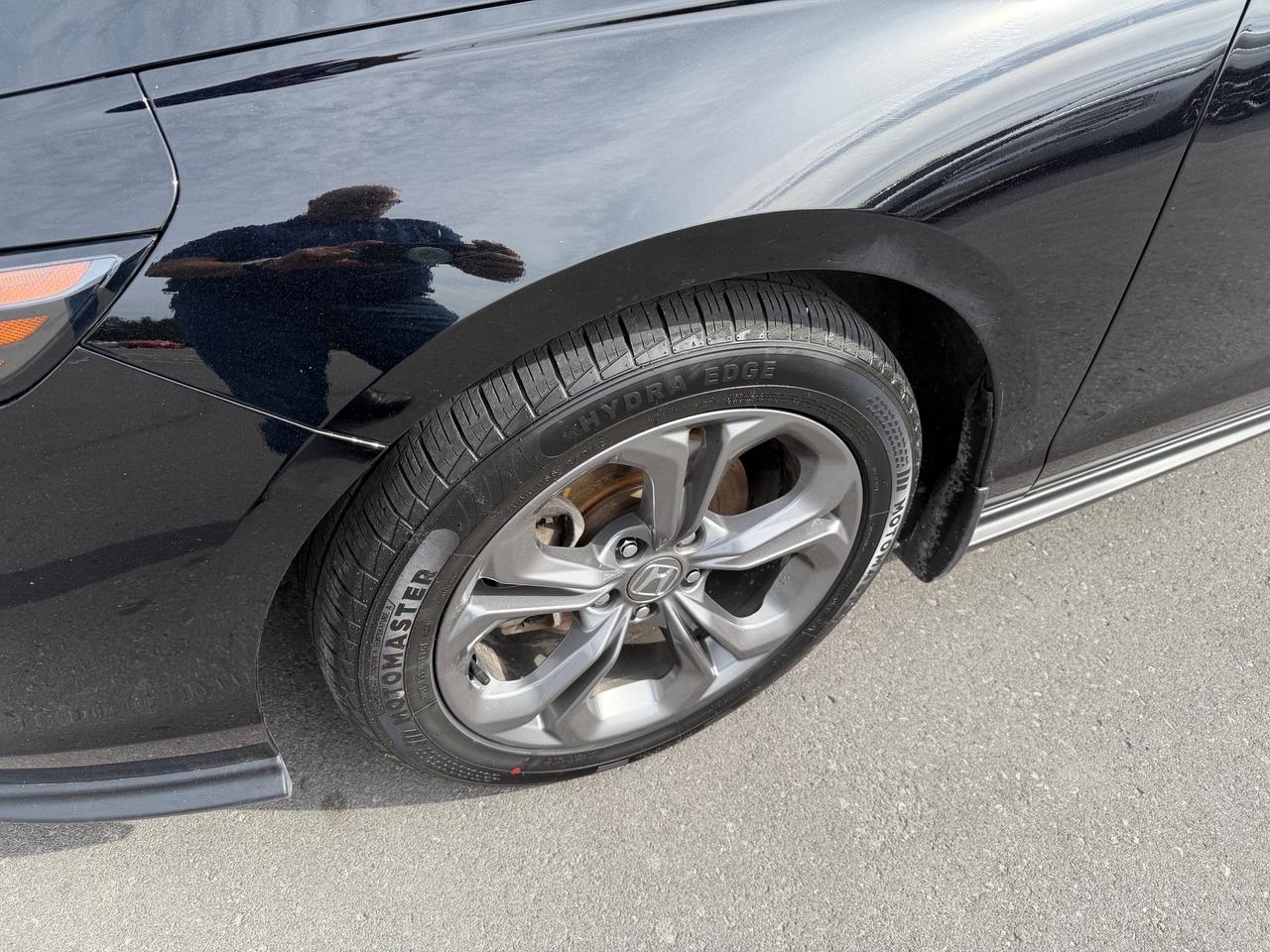 2023 Honda Accord EX Photo