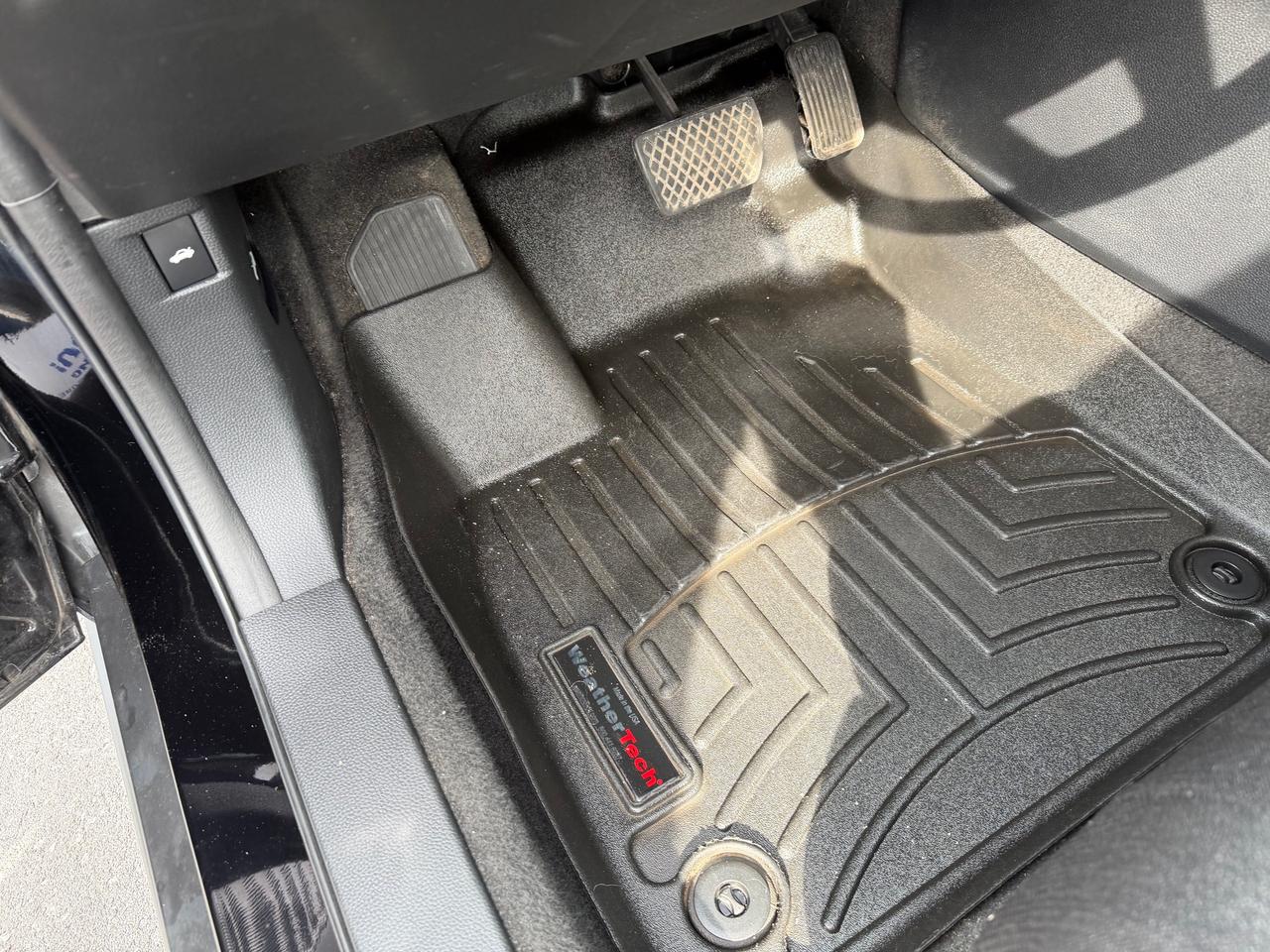 2023 Honda Accord EX Photo