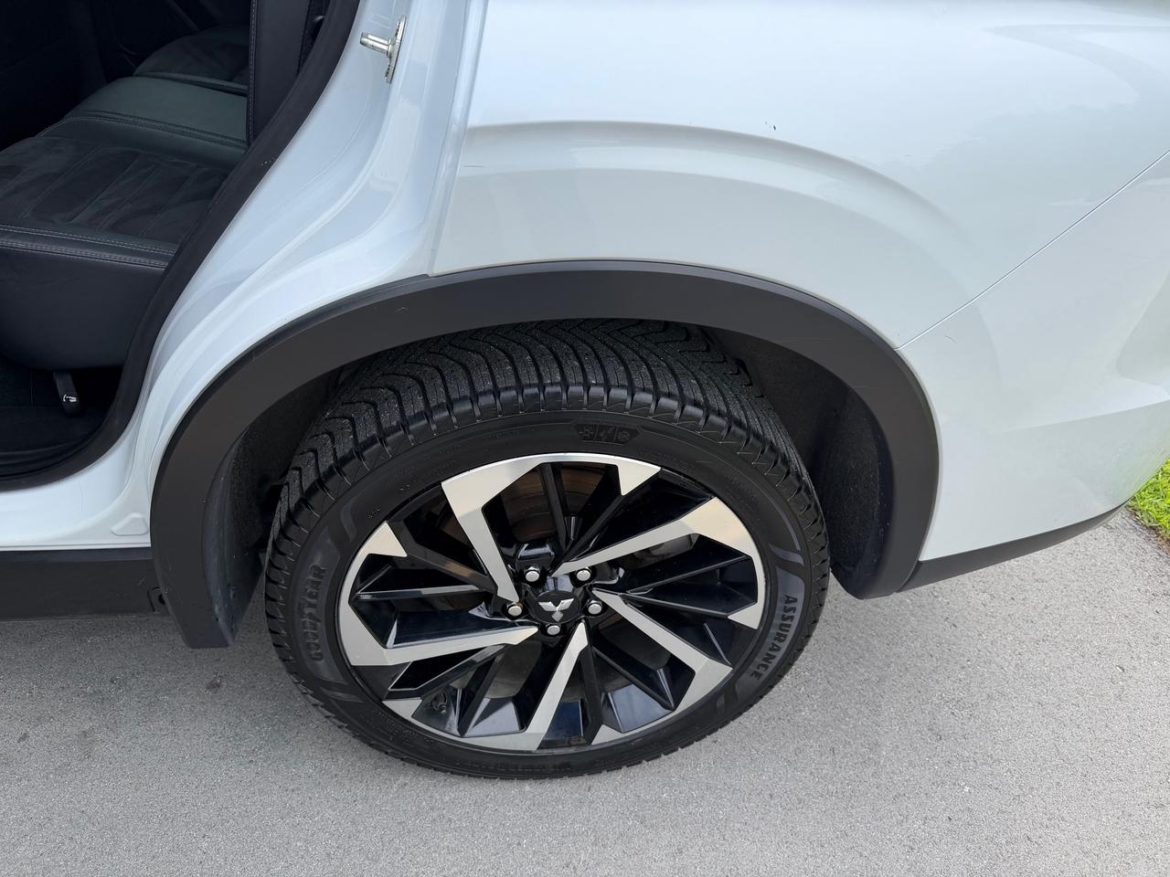 2022 Mitsubishi Outlander LE Photo