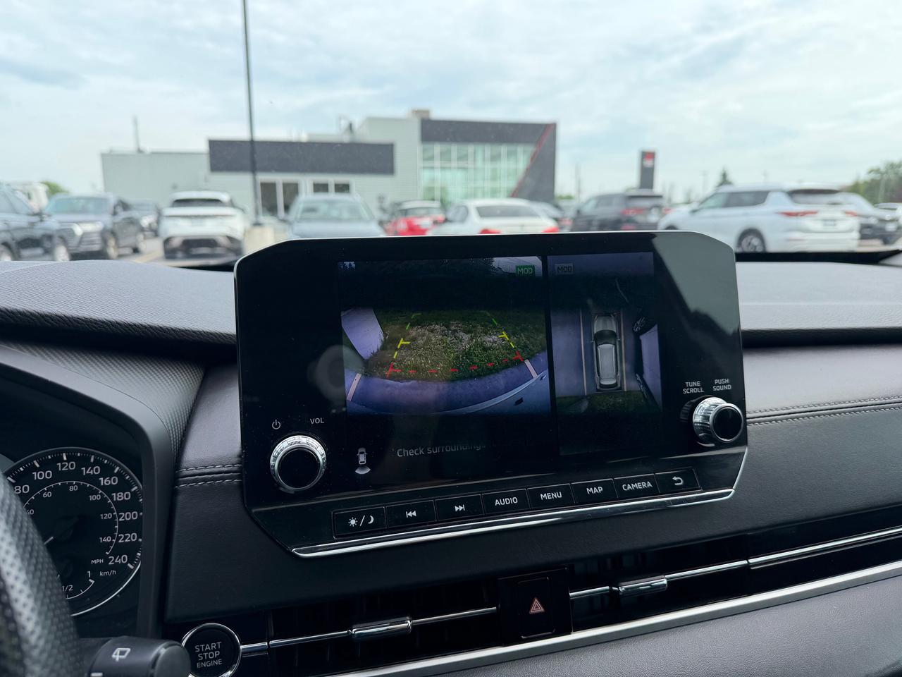 2022 Mitsubishi Outlander LE Photo