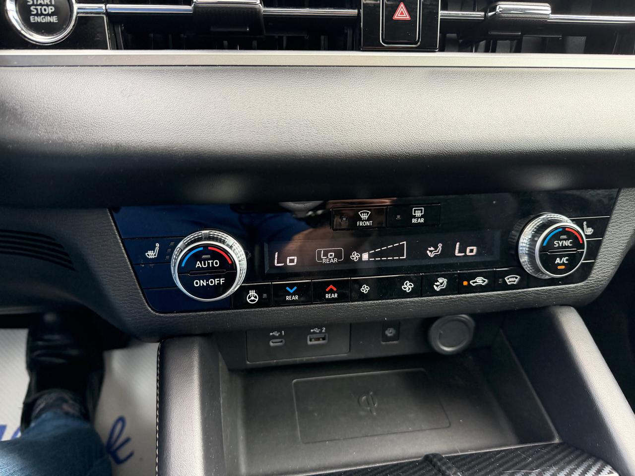 2022 Mitsubishi Outlander LE Photo