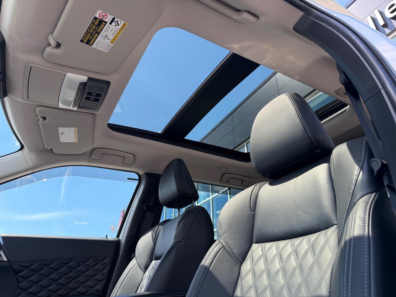 2023 Mitsubishi Outlander Plug-In Hybrid GT Photo
