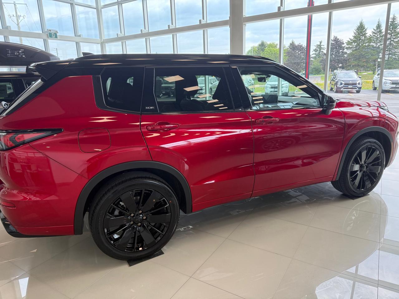 2026 Mitsubishi Outlander GT NOIR Photo