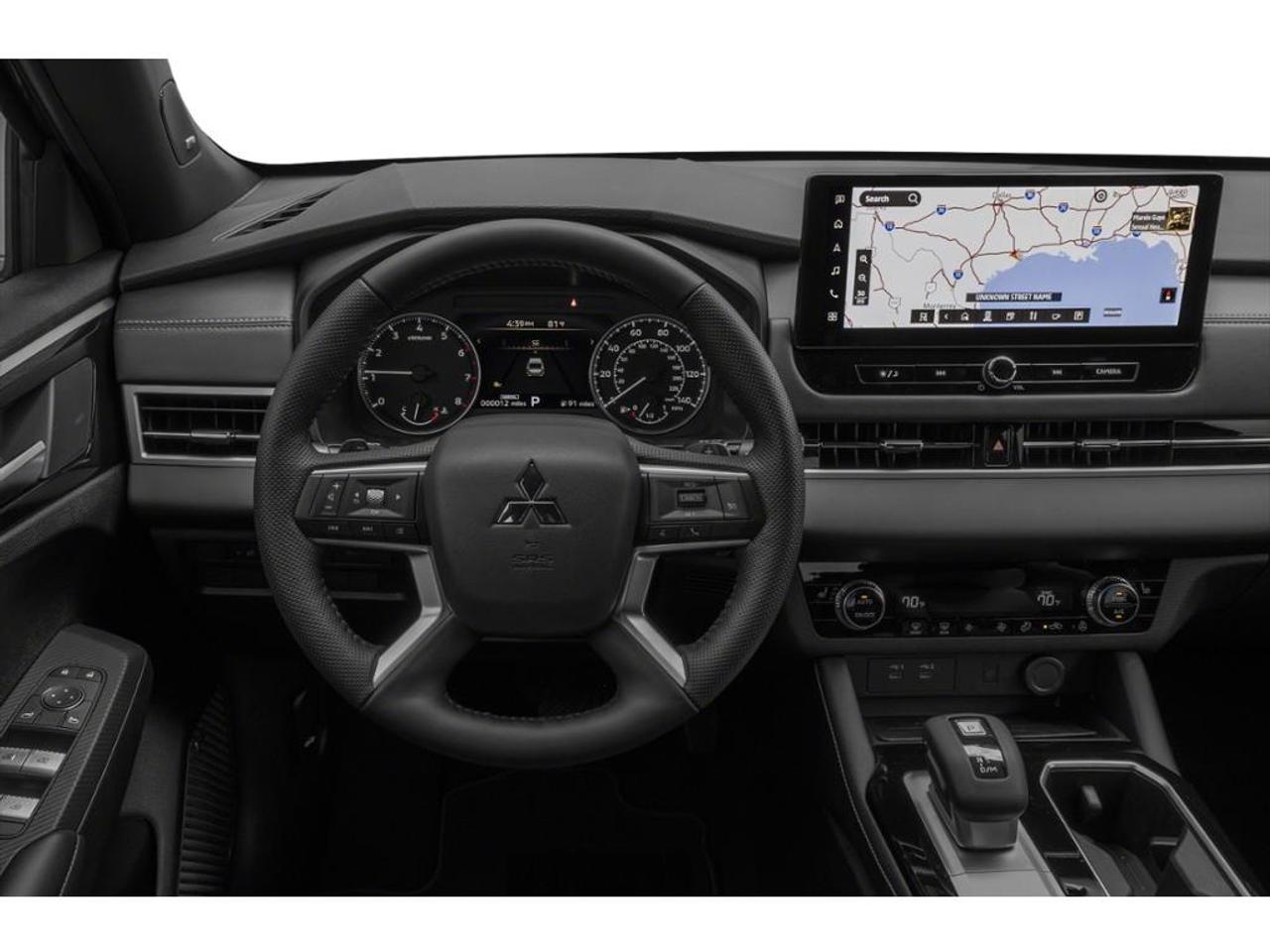 2026 Mitsubishi Outlander LE Photo